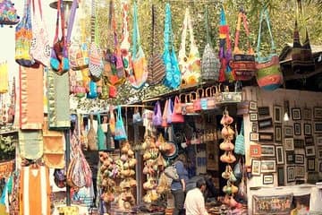 Lajpat Nagar market street, shopping and stalls, Delhi